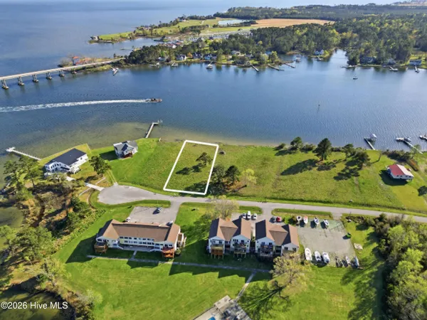 $649,000 | 8052 Treasure Drive, Oriental, NC 28571