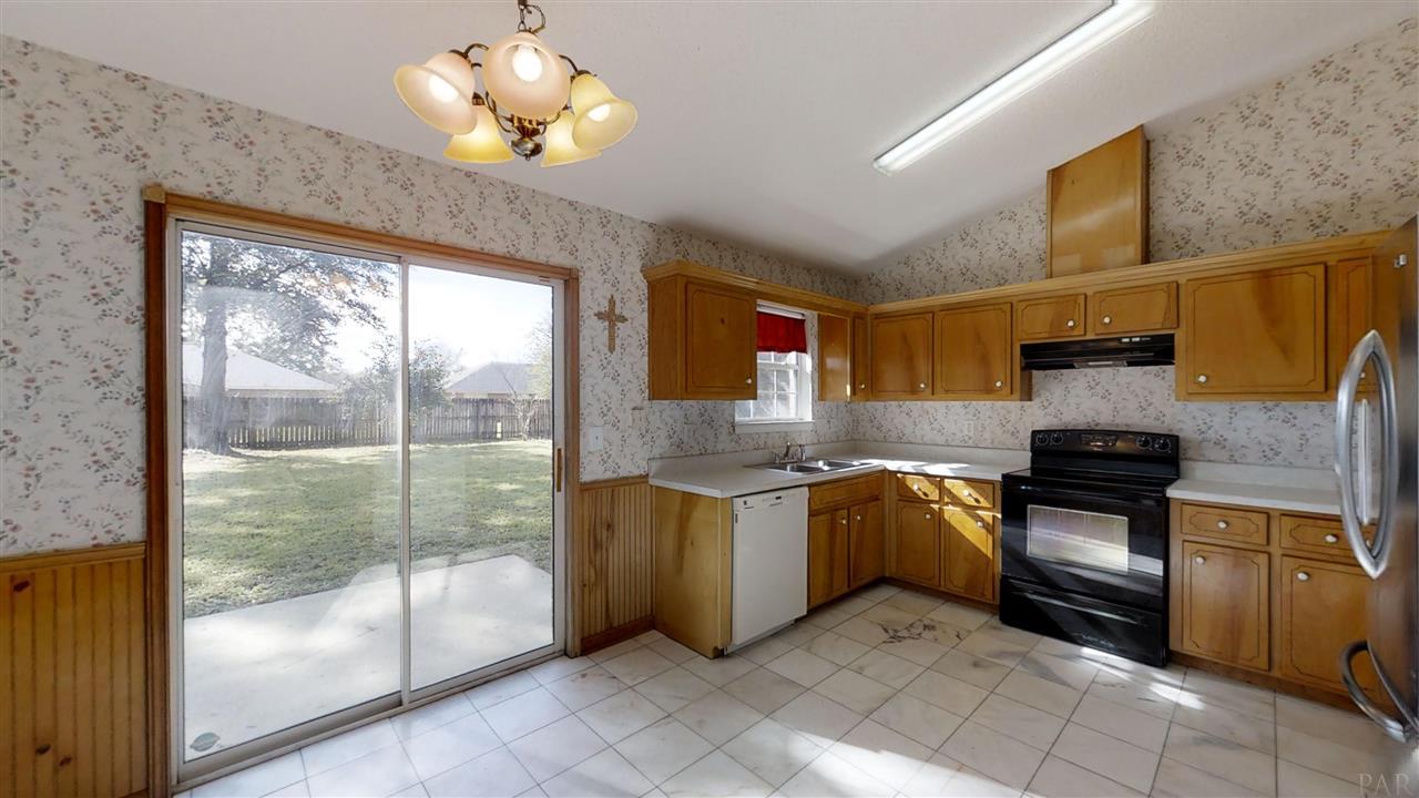 5689 Ridge Avenue Milton, FL 32583 - Photo 3 of 17 Gallery Image 3