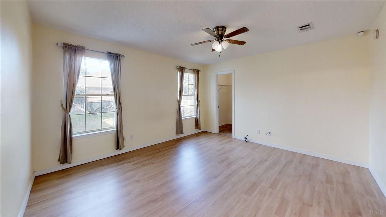 5689 Ridge Avenue Milton, FL 32583 - Photo 9 of 17 Gallery Image 9