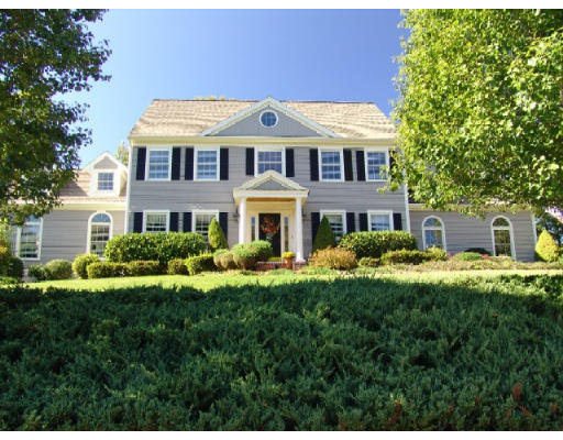 70 Holly Berry Lane Hanover, MA 02339 - Photo 1 of 1
