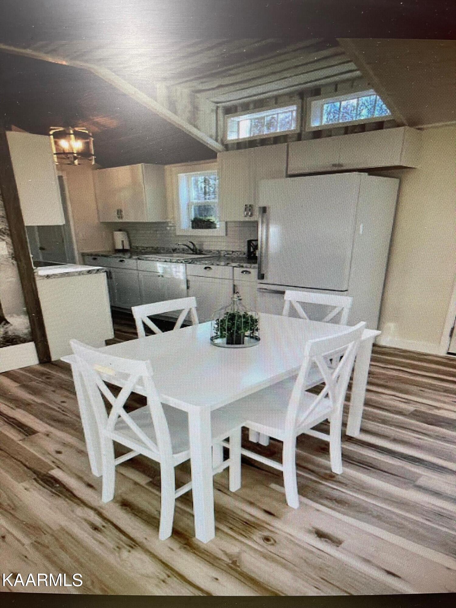 211 Bowater Road Deer Lodge, TN 37726 - Photo 15 of 32 table picture