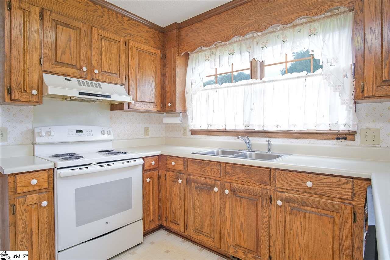 2008 Bethel Road Simpsonville, SC 29681 - Photo 8 of 25 Gallery Image 8