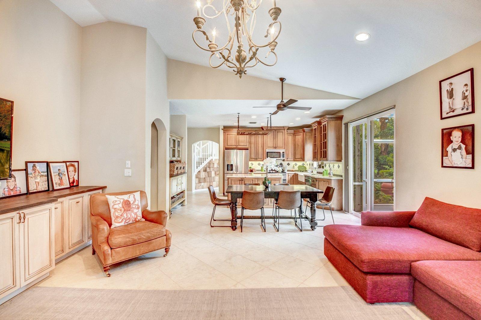 8462 Vía D Oro Boca Raton, FL 33433 - Photo 20 of 58 family room