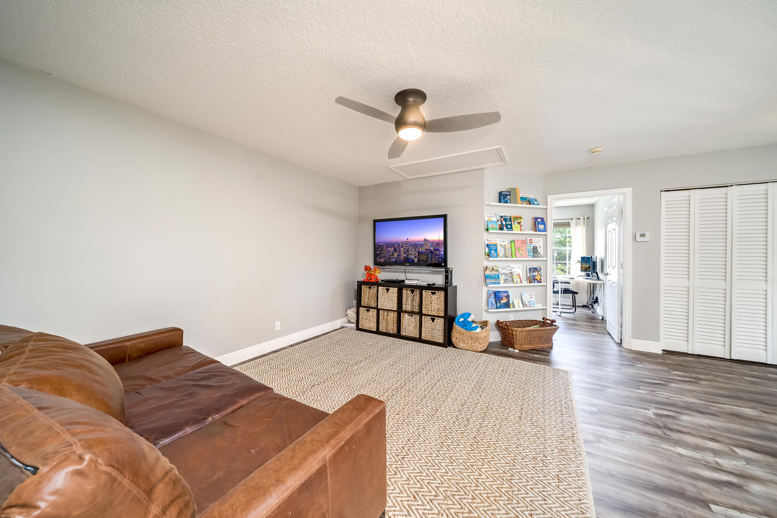8462 Vía D Oro Boca Raton, FL 33433 - Photo 31 of 58 Loft