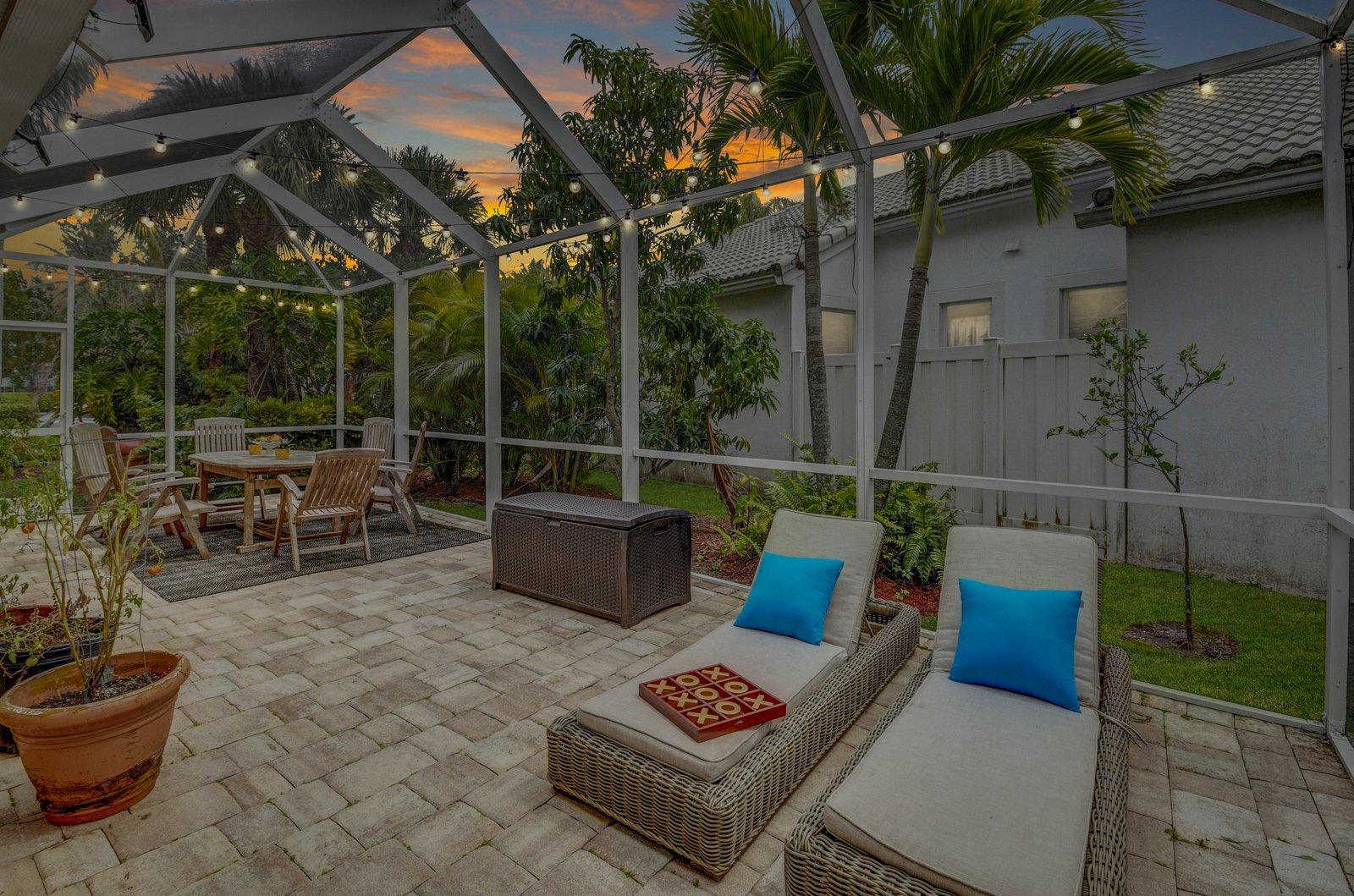 8462 Vía D Oro Boca Raton, FL 33433 - Photo 48 of 58 Fun Twilight