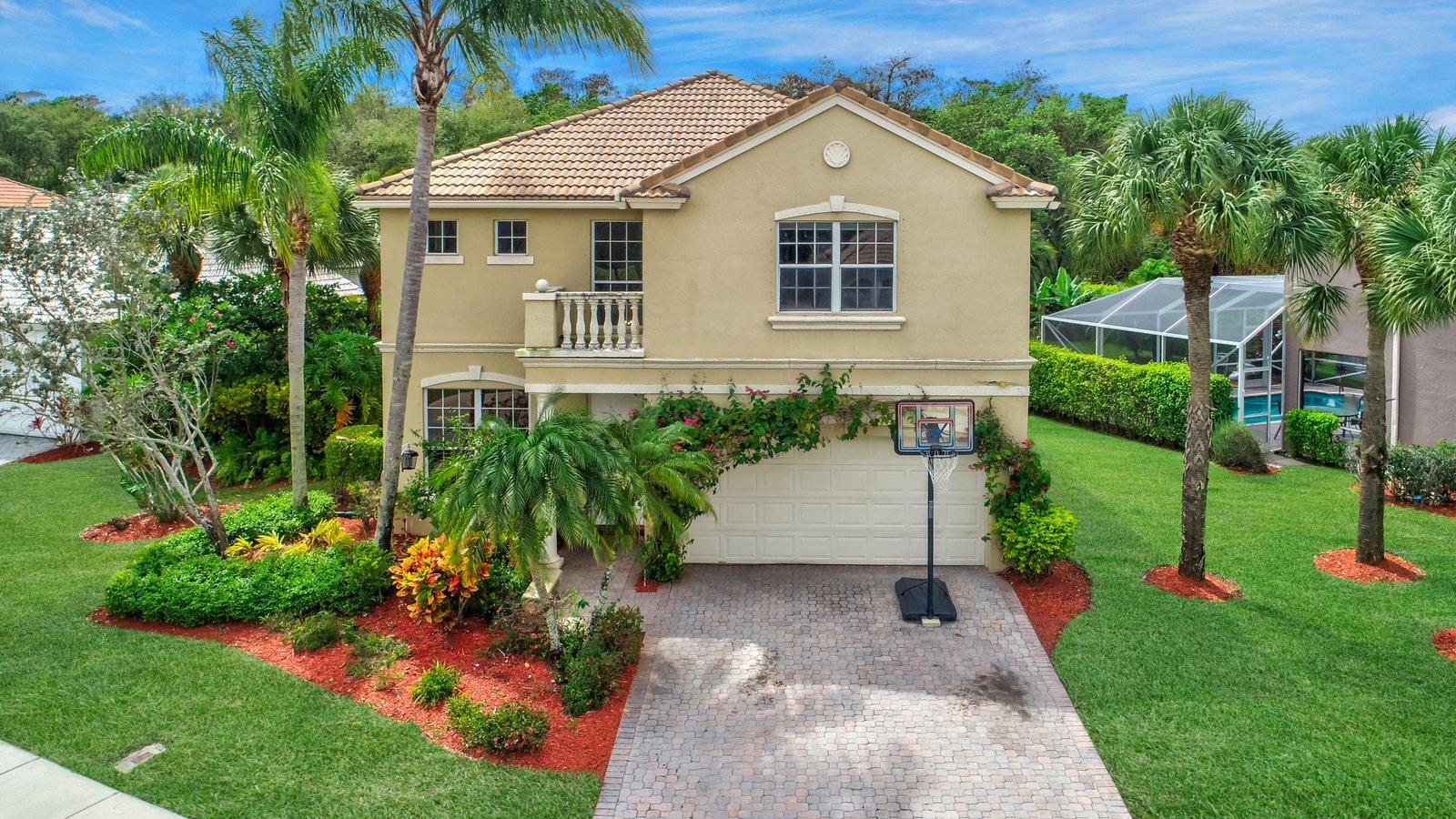 8462 Vía D Oro Boca Raton, FL 33433 - Photo 6 of 58 08-10-DJI_10001 (8)_9)_10)_11)_12)