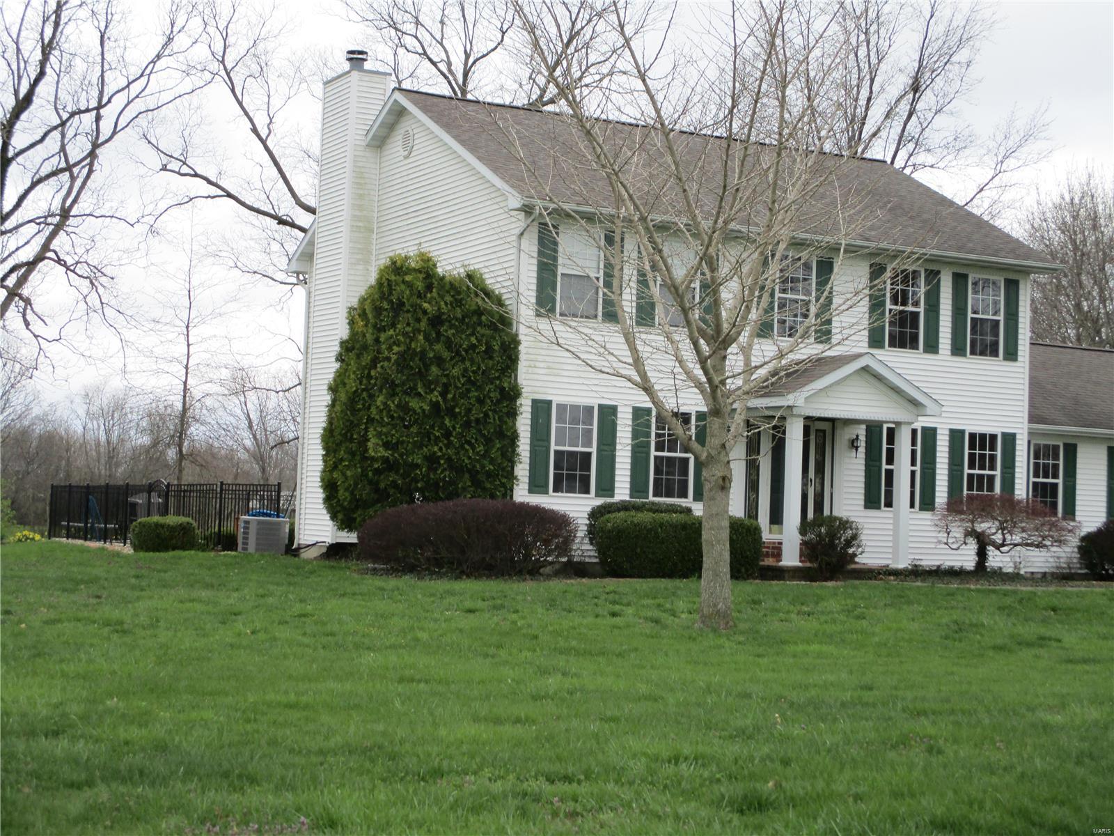 17540 Timber Ridge Court Carlyle, IL 62231 - Photo 2 of 2