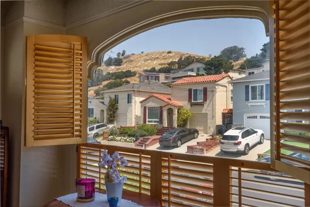 $1,296,000 | 513 Park Way, South San Francisco, CA 94080