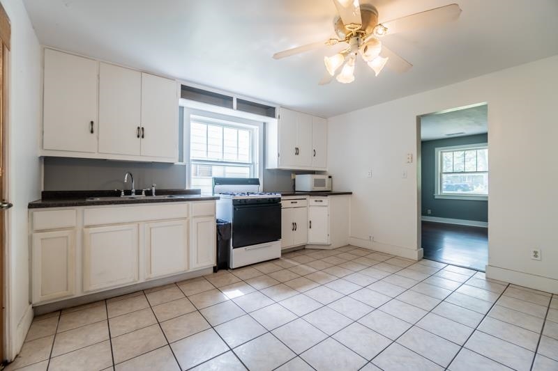 1429 East Resthaven Road Peoria, IL 61615 - Photo 13 of 37 Gallery Image 13