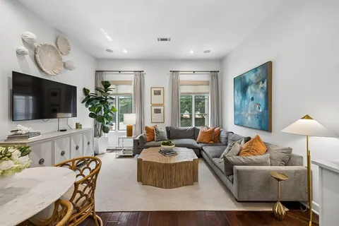 $620,000 | 3210 Carlisle Street, Unit 48, Dallas, TX 75204