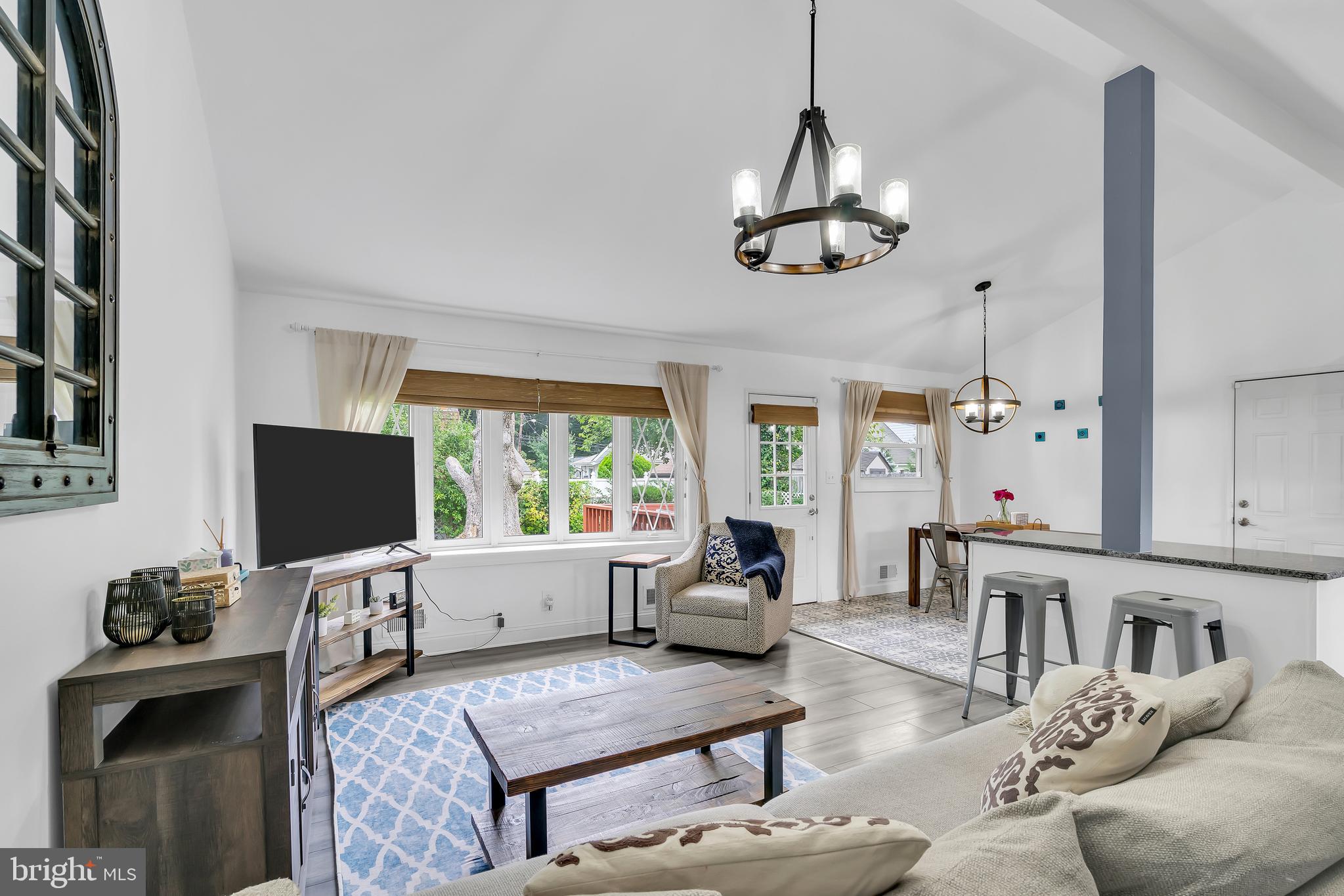 42 Thoreau Road Hamilton, NJ 08690 - Photo 5 of 34
