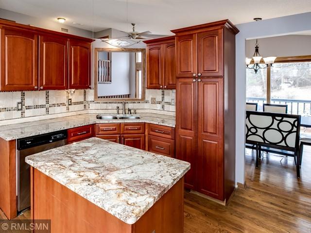 1370 Berry Ridge Road Eagan, MN 55123 - Photo 8 of 41