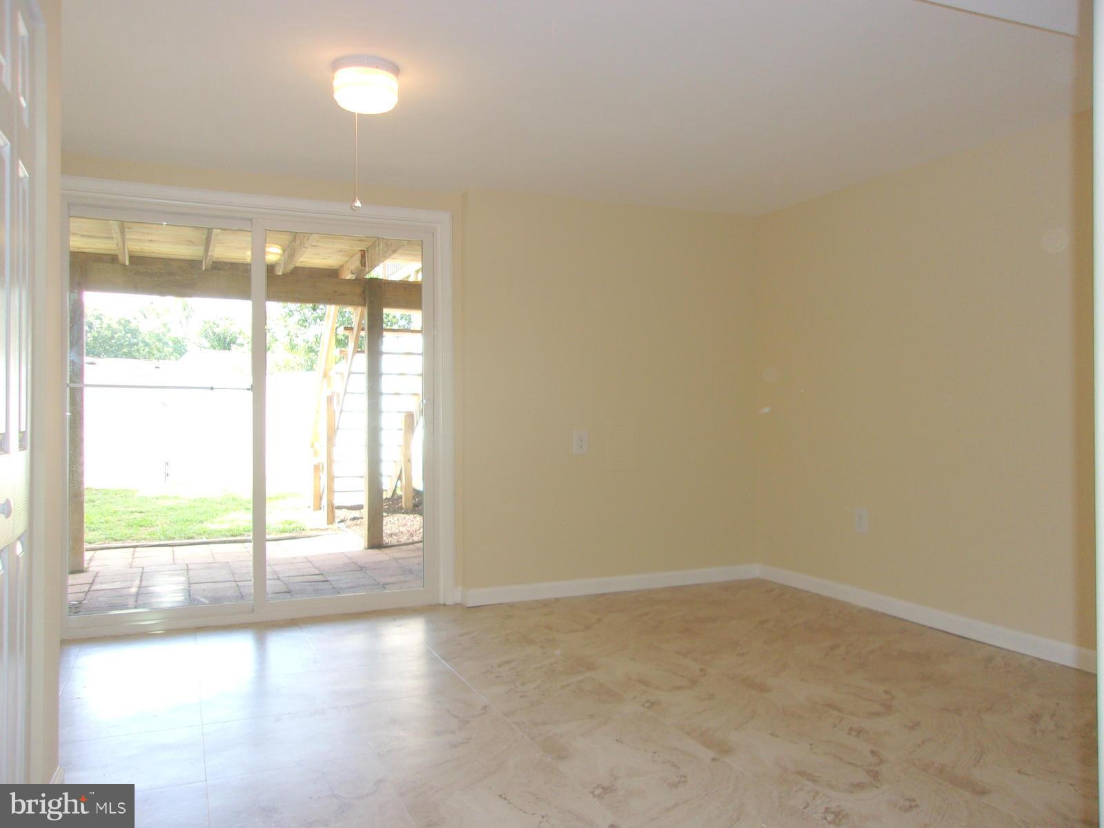 3515 Saluda Road Baltimore, MD 21236 - Photo 20 of 30 Family Room