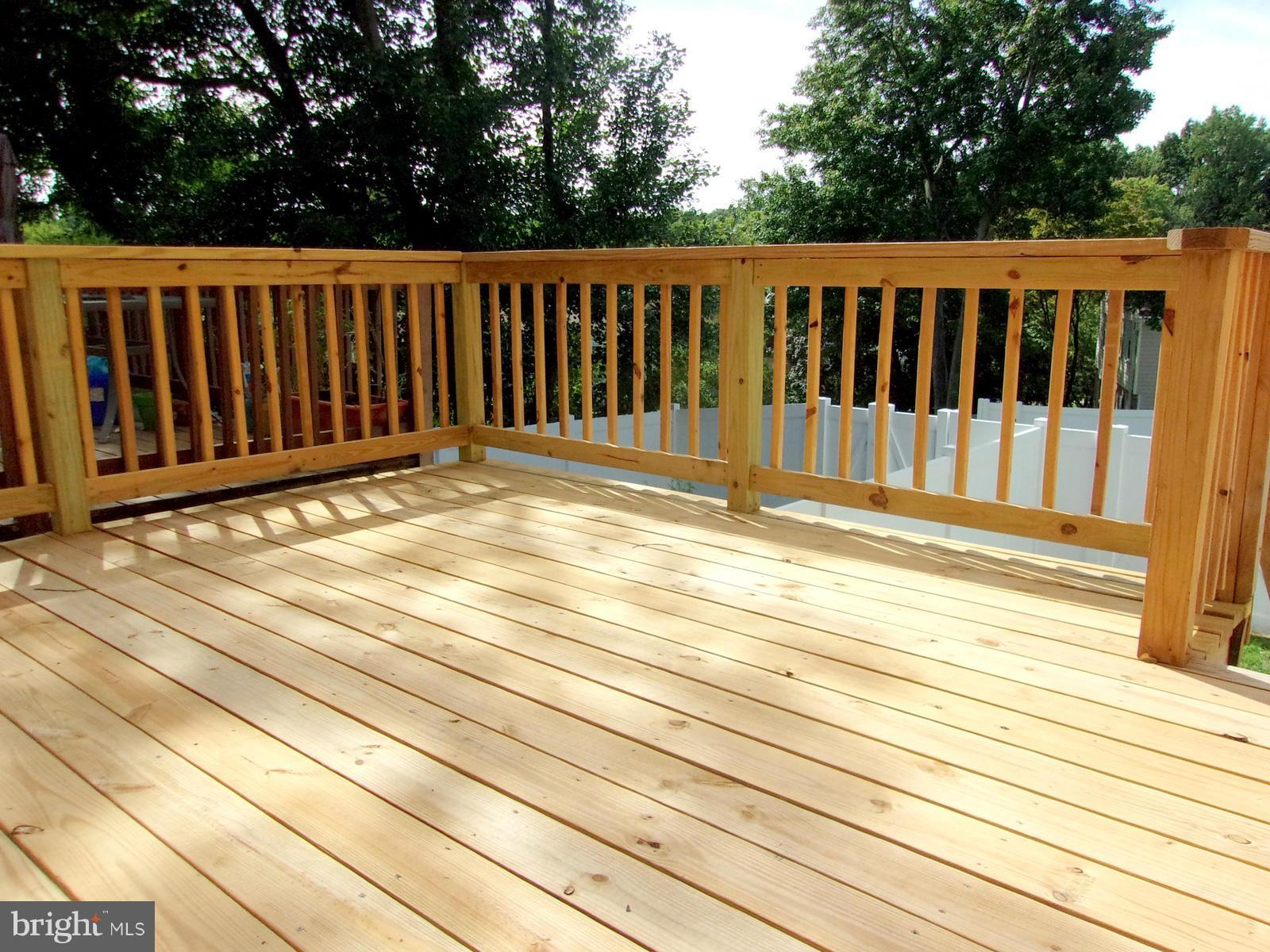 3515 Saluda Road Baltimore, MD 21236 - Photo 7 of 30 Rear deck off dining room