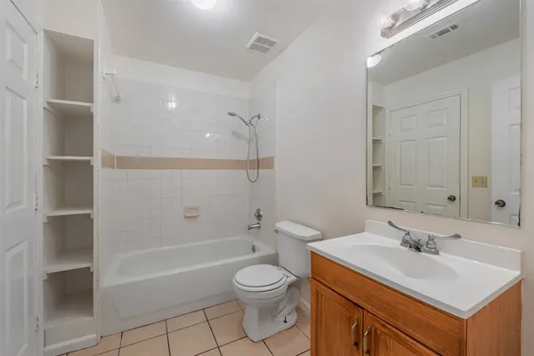 $900 | 3238 Alabama Street, Unit 4, Houston, TX 77004