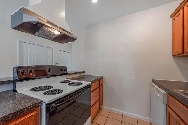 $900 | 3238 Alabama Street, Unit 4, Houston, TX 77004