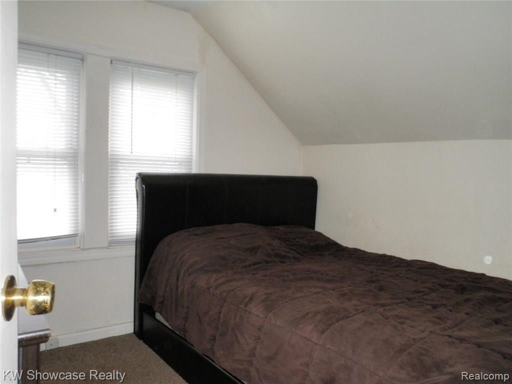 63 West Kennett Road Pontiac, MI 48340 - Photo 18 of 24 015.JPG