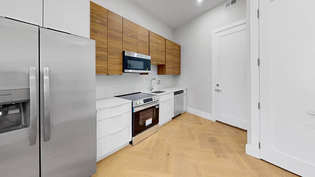 1 Jackson Street, Unit 202 Newton, MA 02459 - Photo 10 of 13