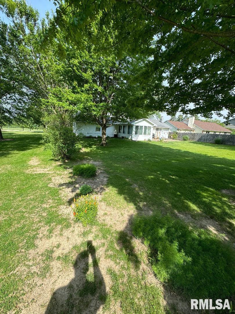 7726 North Radnor Road Peoria, IL 61614 - Photo 4 of 30 Gallery Image 4