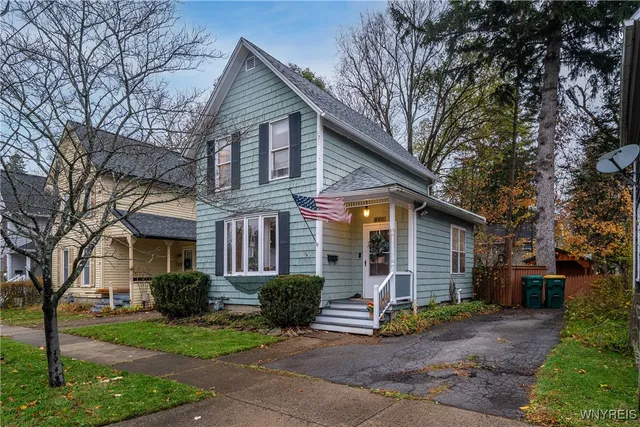 $229,000 | 560 Persons Street, East Aurora, NY 14052