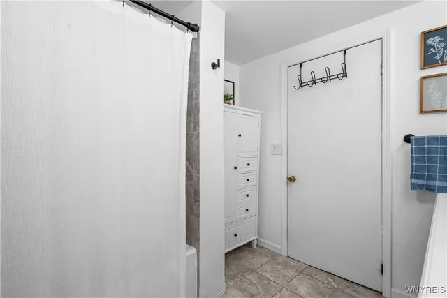 $229,000 | 560 Persons Street, East Aurora, NY 14052