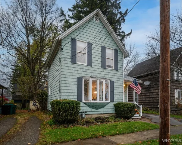 $229,000 | 560 Persons Street, East Aurora, NY 14052