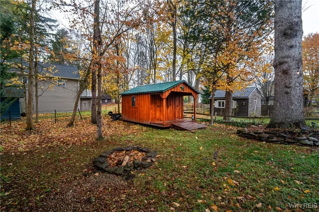 $229,000 | 560 Persons Street, East Aurora, NY 14052