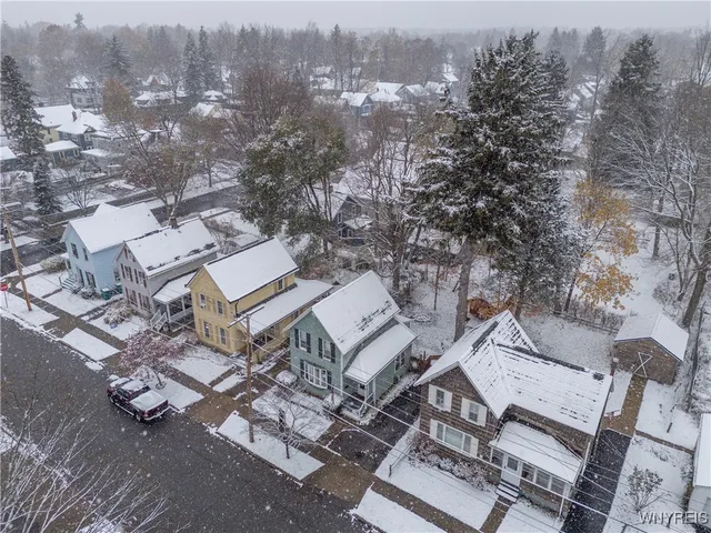 $229,000 | 560 Persons Street, East Aurora, NY 14052