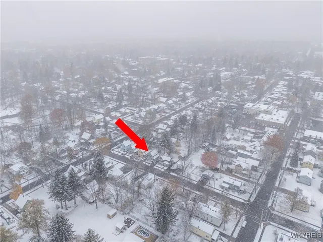 $229,000 | 560 Persons Street, East Aurora, NY 14052