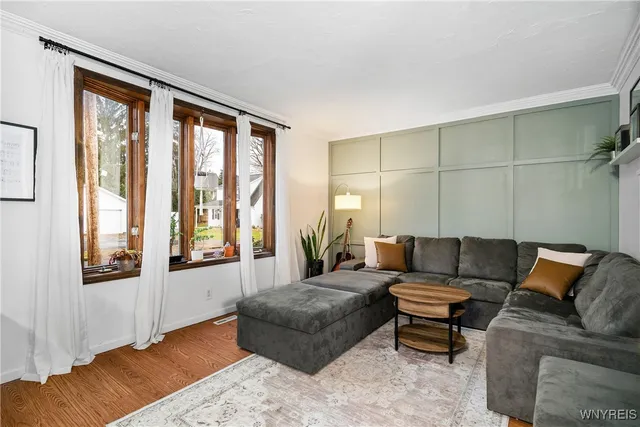 $229,000 | 560 Persons Street, East Aurora, NY 14052