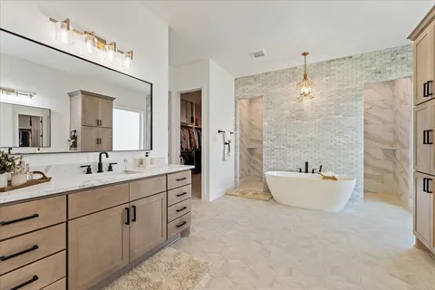 $1,329,000 | 7729 Dog Wood Acres Drive, Montgomery, TX 77316