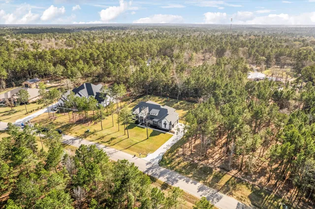 $1,329,000 | 7729 Dog Wood Acres Drive, Montgomery, TX 77316