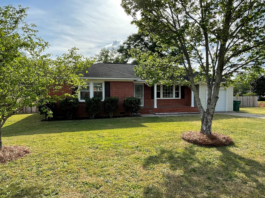 2426 Hunt Club Road Sumter, SC 29154 - Photo 2 of 29