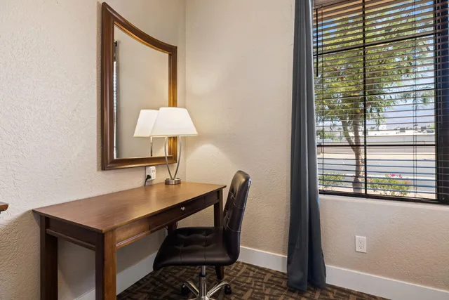 $325,950 | 50700 Santa Rosa Plaza, Unit 1, La Quinta, CA 92253