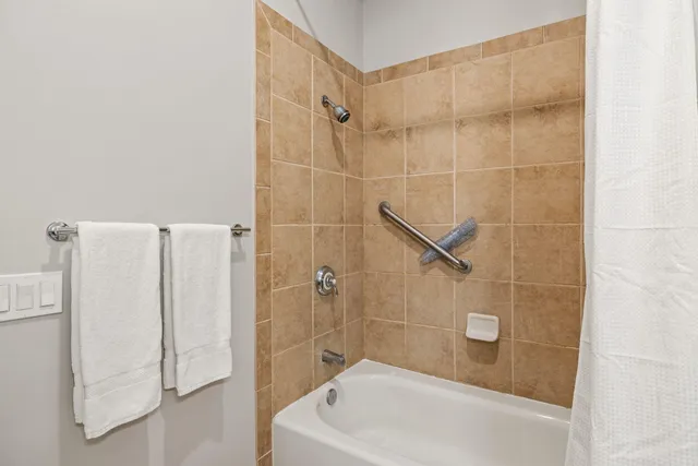 $325,950 | 50700 Santa Rosa Plaza, Unit 1, La Quinta, CA 92253