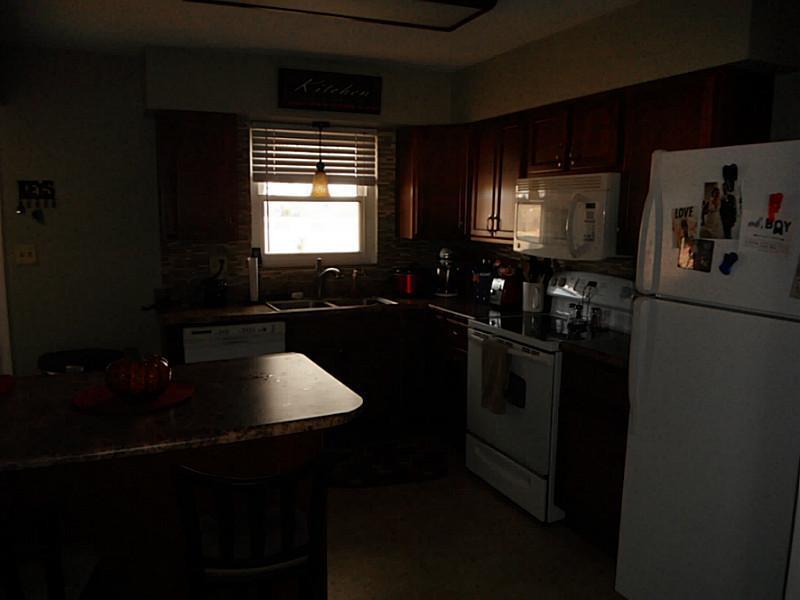 6976 River Springfield Oh 45502 Springfield, OH 45502 - Photo 5 of 10