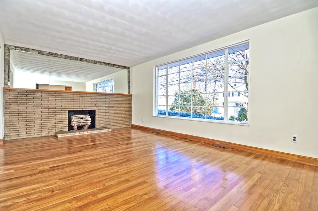 36 Chickering Road Dedham, MA 02026 - Photo 4 of 27 Gallery Image 4