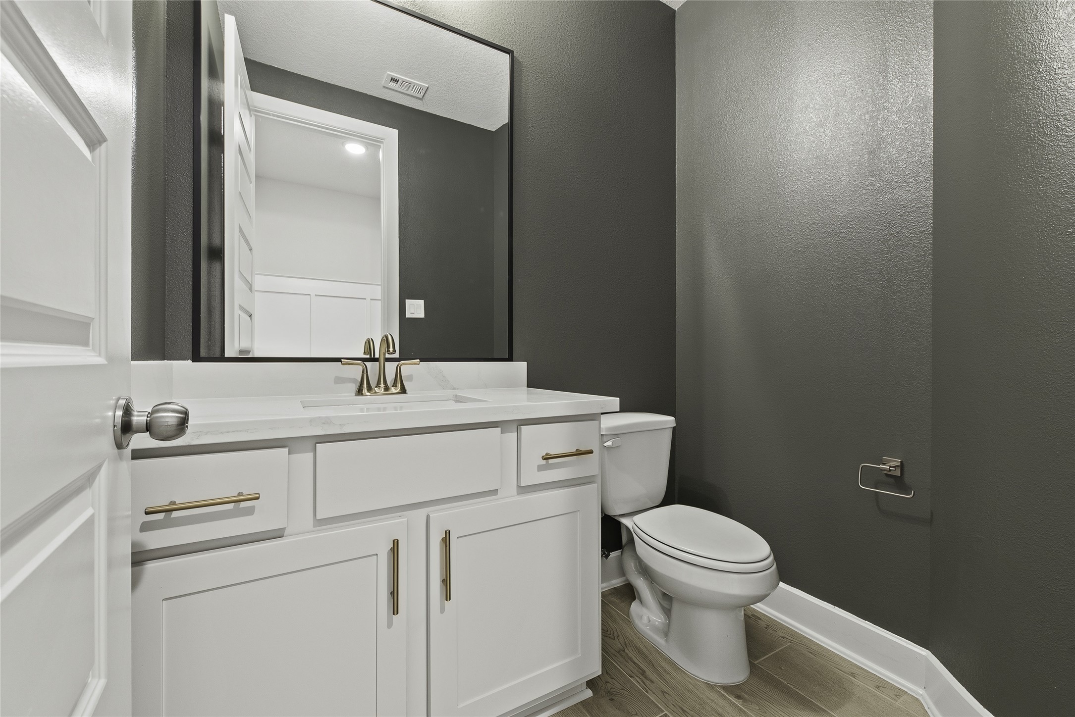 5110 McKinney Rdg Trail Rosenberg, TX 77471 - Photo 13 of 24 Representative image. Features, selections and colors may vary.