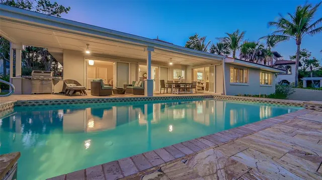 $2,595,000 | 3858 Casey Key Road, Nokomis, FL 34275