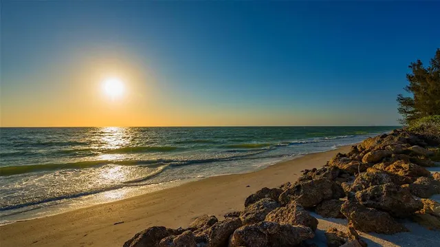 $2,595,000 | 3858 Casey Key Road, Nokomis, FL 34275