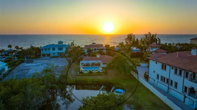 $2,595,000 | 3858 Casey Key Road, Nokomis, FL 34275