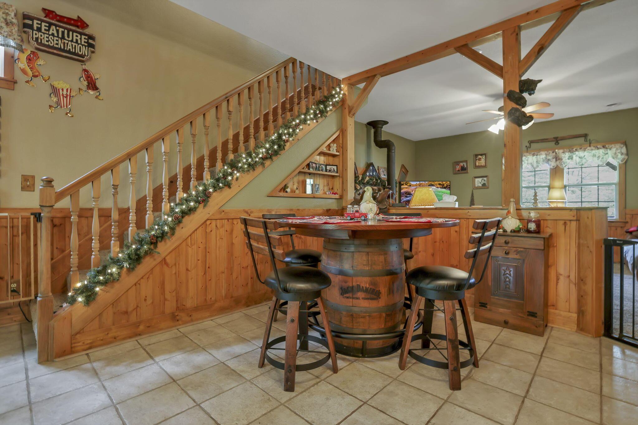 2530 Hamburg Road Southwest Lancaster, OH 43130 - Photo 15 of 51 eat in kitchen