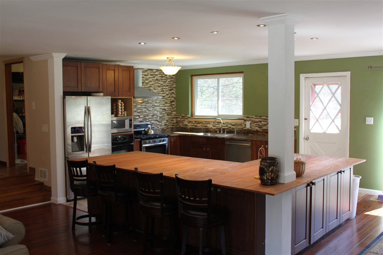 46 Cross Road Hooksett, NH 03106 - Photo 2 of 33