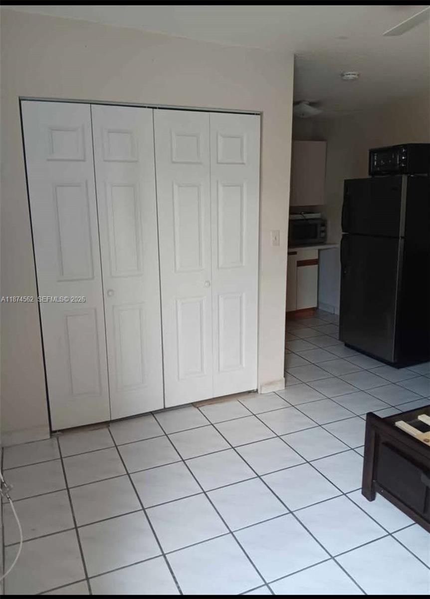 9360 Southwest 37th Street Miami, FL 33165 - Photo 13 of 20