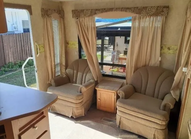 $1,100,000 | 9360 Southwest 37th Street, Miami, FL 33165