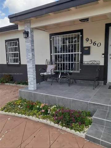 $1,150,000 | 9360 Southwest 37th Street, Miami, FL 33165