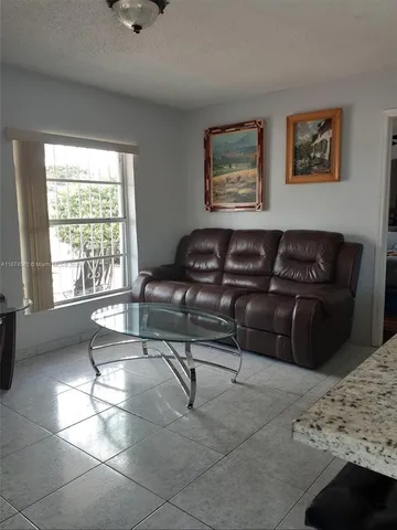 $1,150,000 | 9360 Southwest 37th Street, Miami, FL 33165