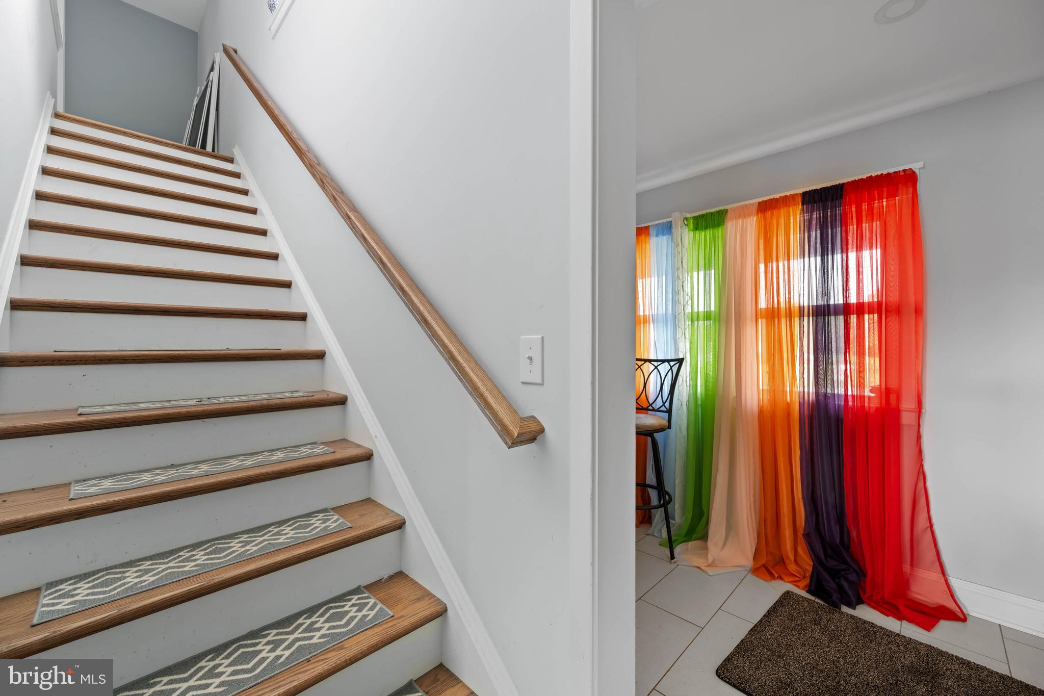 7347 Harmony Road Preston, MD 21655 - Photo 26 of 63 Entrance Stairway