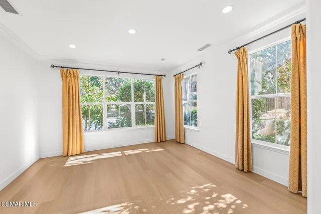 $8,000 | 4980 Via Santana, Newbury Park, CA 91320