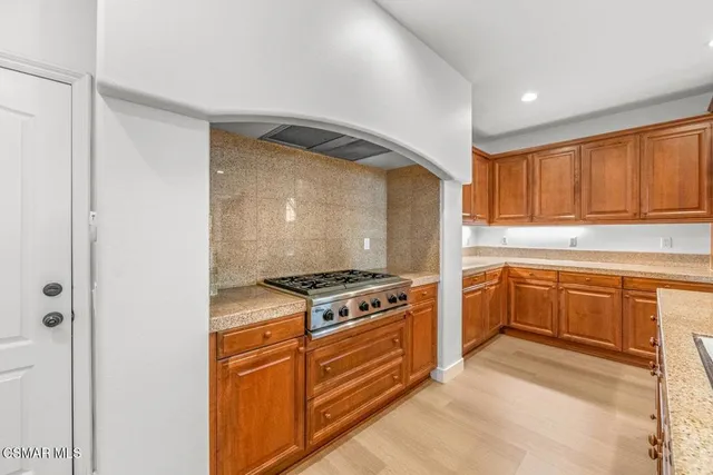 $8,000 | 4980 Via Santana, Newbury Park, CA 91320